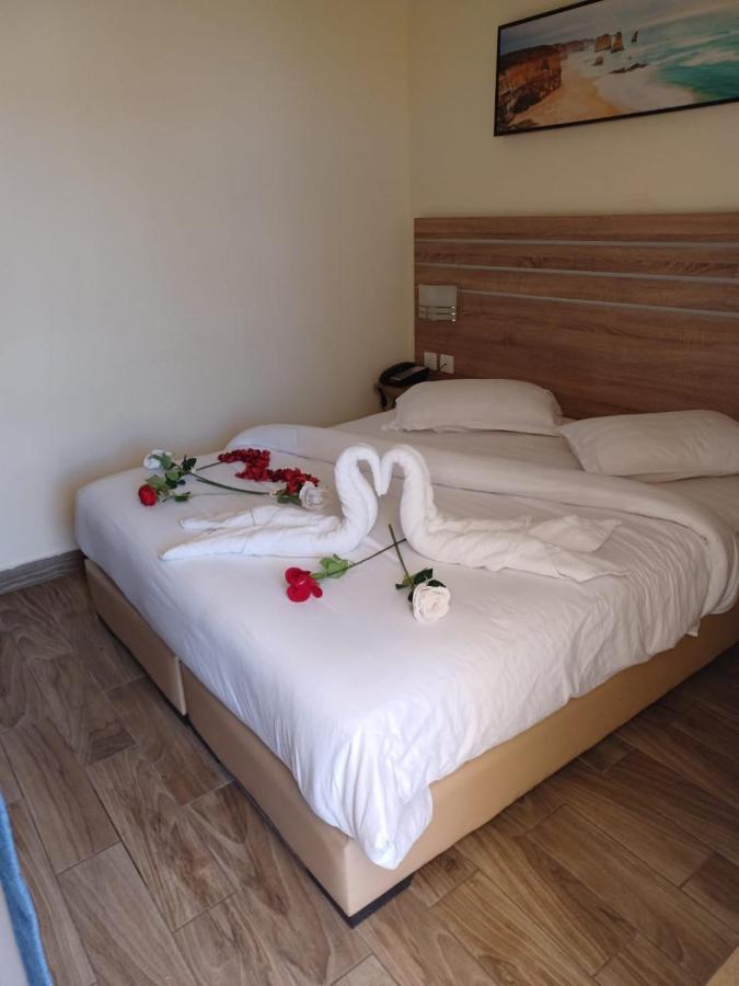 La Riva Hotel Акаба Екстериор снимка