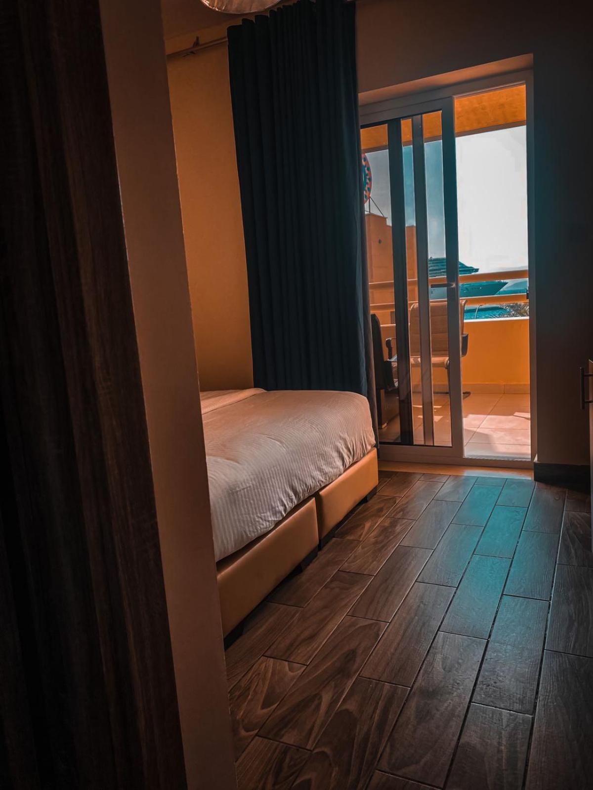La Riva Hotel Акаба Екстериор снимка